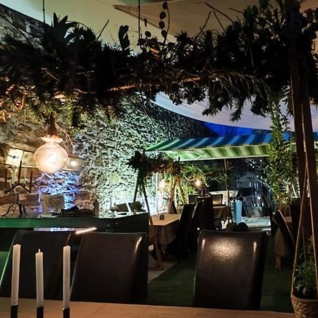 Logis Hotel Restaurant Entre Nous Langeac Экстерьер фото