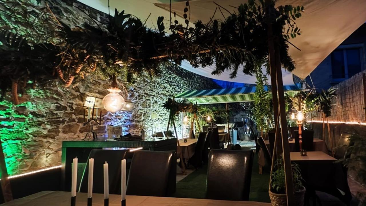 Logis Hotel Restaurant Entre Nous Langeac Экстерьер фото