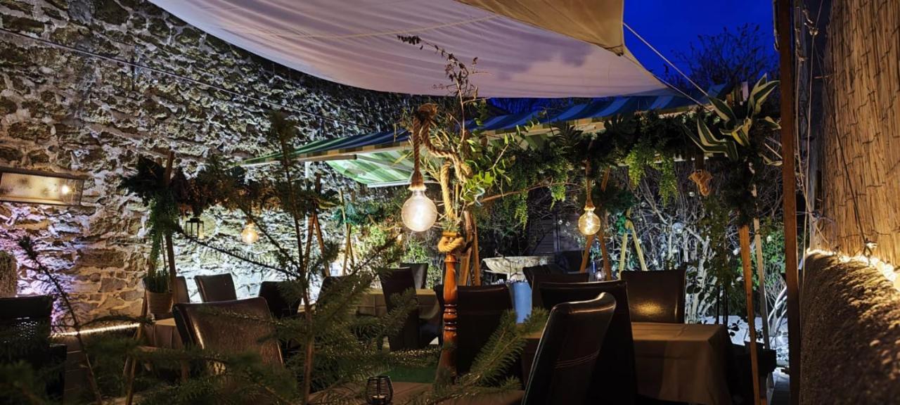 Logis Hotel Restaurant Entre Nous Langeac Экстерьер фото